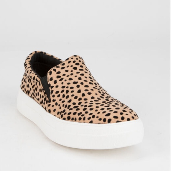 Soda Shoes - SODA Platform Womens Leopard Slip-On Shoes sz 7.5